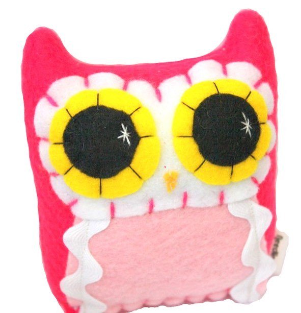 Could you fall in love with these eyes? Plus how by <a href="/needlings/">Heather Saunders</a> 
You will find <a href="/needlings/">Heather Saunders</a> and 80 other makers at the #Craftadian #MadeinHamilton Saturday August 25th @mcmasterinnovationpark #HamOnt