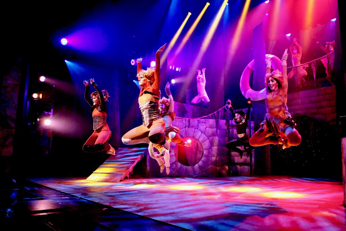NETheatreGuide's tweet photo. The Magical World Of Our Feline Friends

Please retweet our review of @nmtc_official Cats at Newcastle @TheatreRoyalNew until Saturday 28th July 2018
REVIEW: https://t.co/Iw1ErEa9Ml https://t.co/ZpKFjdJ2XE