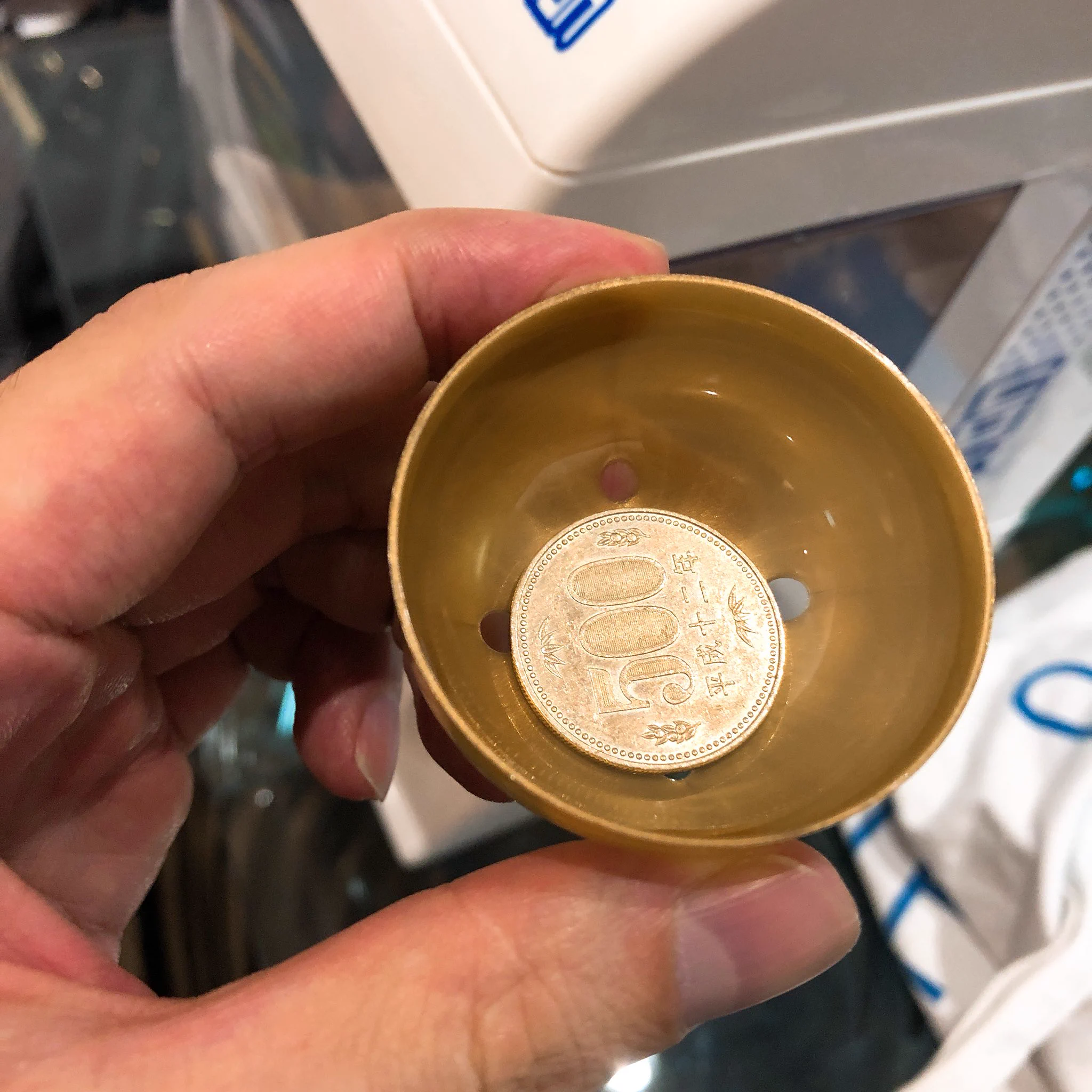 事務所にログインボーナスのガチャを導入！これは出勤したくなるｗｗ