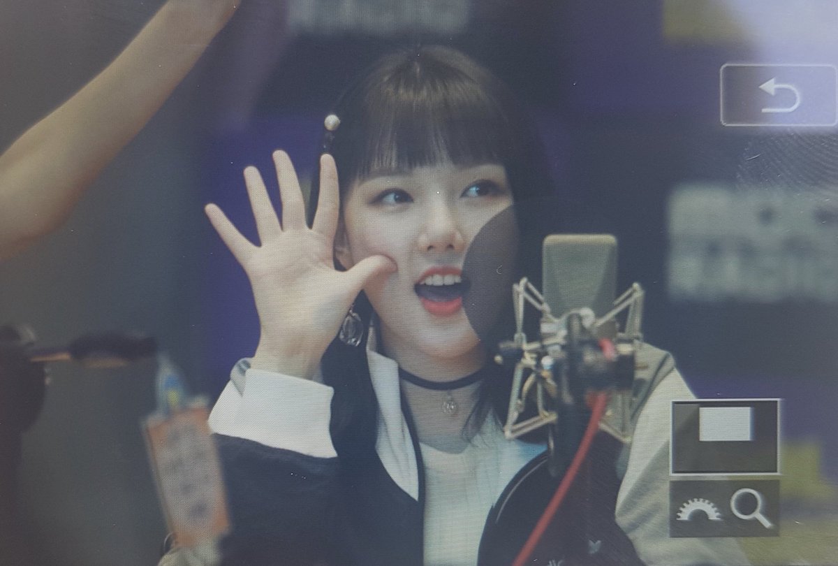 180726 두시의 데이트 프리뷰
#여자친구 #예린 #GFRIEND #YERIN