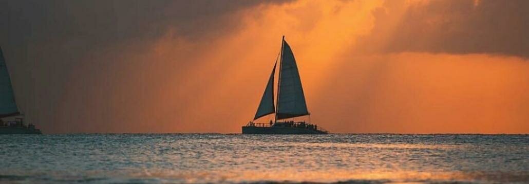 « اللهمّ إنا ندعوك دعاء من ضعفت وسيلته ، وانقطعت حيلته ، وكثرت زلته وعثرته ، اللهـمّ ارزقنا القوة ما أبقيتنا ، والشكر فيما أعطيتنا ، والبركة فيما رزقتنا ، اللهـمّ لا تقطع رجاءنا ، ولا تخيب دعاءنا ، وآتانا ما وعدتنا ، وحقق آمالنا ، وأصلح أعمالنا ، واغفر زلاتنا ، اللهمّ آمين » 💕