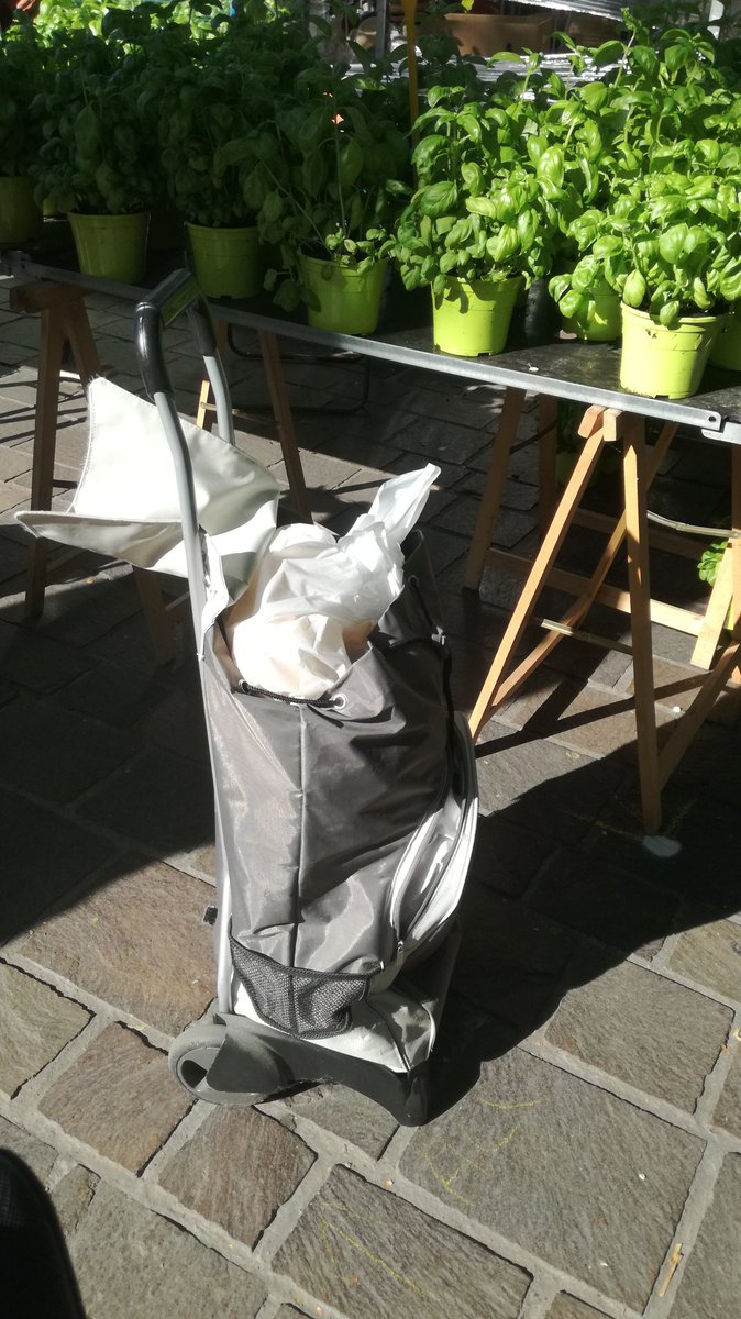 Valerie Carre On Twitter Que Faire A Tours Aujourd Hui Allez Faire Un Tour Au Marche A L Ail Et Au Basilic Une Institution Tourangelle A La Sainteanne Le 26