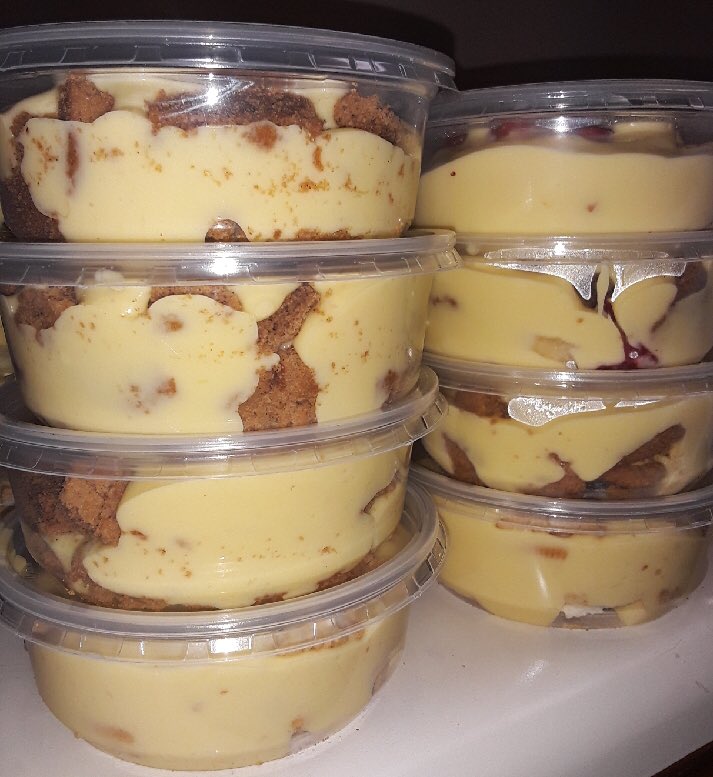 eavegans's tweet image. IF YOU DIDN’T GET THE MEMO, YOU CAN FIND THE BEST HOMEMADE VEGAN BANANA PUDDING AT THE @healthyhippy1 (ON IG) 🌱🍌😋😁💪😎 A SELECTION OF FLAVORS ARE AVAILABLE! CASH ONLY 🤑🤑 FOLLOW @eavegans 😉 #THEHEALTHYHIPPY #HEALTHYHIPPY1 #VEGAN #PLUR #MOBILIZEFORANIMALS  #TBHVBP #EAVEGANS
