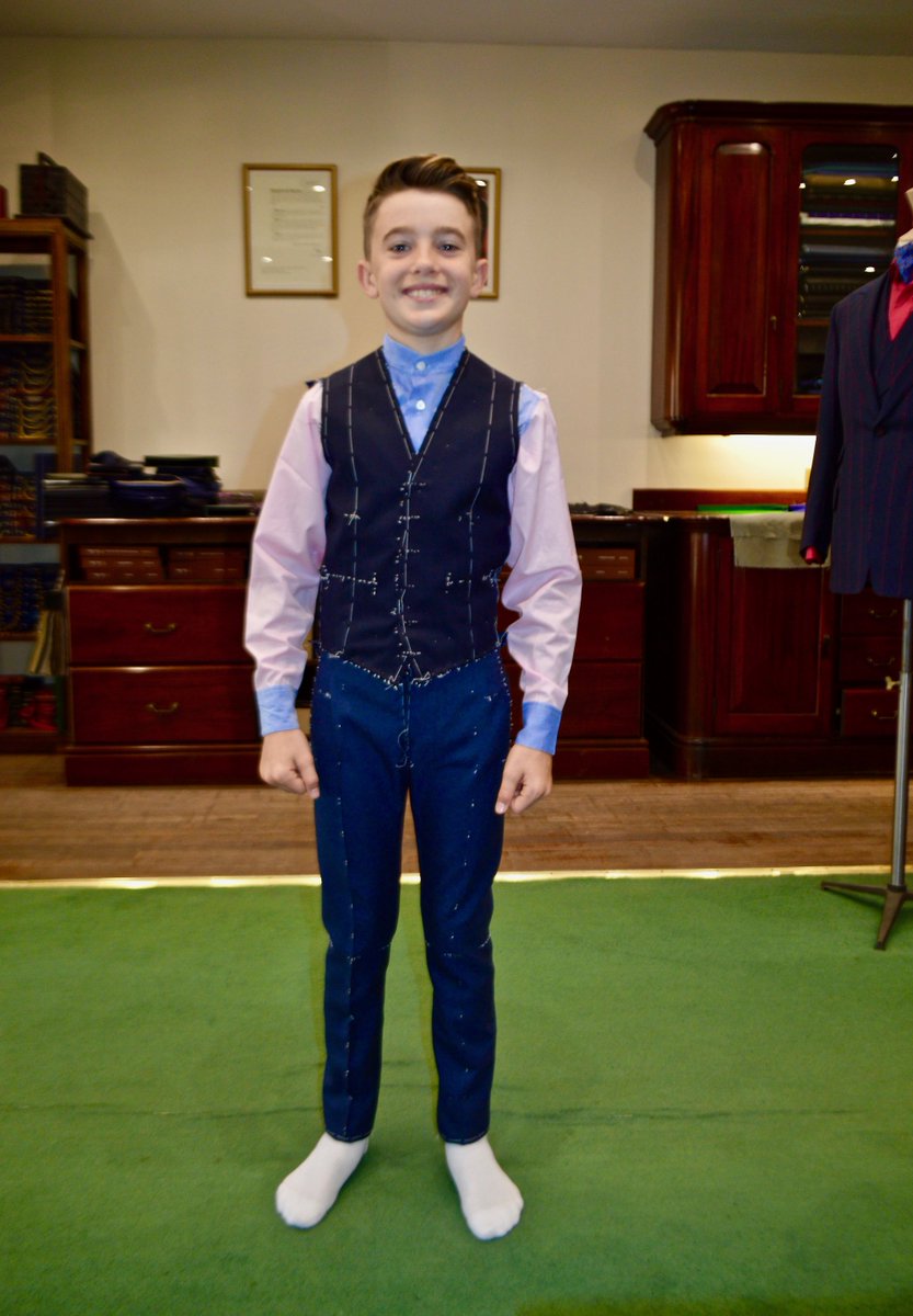 M_Sedwell's tweet photo. "The future of every industry is its supporting todayโs youth," our Master Tailor @AndrewRamroop.
Junior snooker star and new #MauriceSedwell ambassador @RiccardoDrayton having his 1st fitting with our Director.
#sportingstyle #snooker #hardworkpaysoff https://t.co/PmljaTjSR6