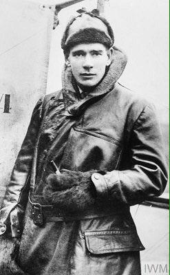 378ATC's tweet photo. It is a sobering thought that 100 years ago, Maj Edward 'Mick' Mannock VC was unknowingly preparing for his final flight. He was one of pioneers of the RAF & developed the founding principles of air-to-air combat. #Mannock100 #lestweforget @RoyalAirForce https://t.co/Q1J1NdTF9y