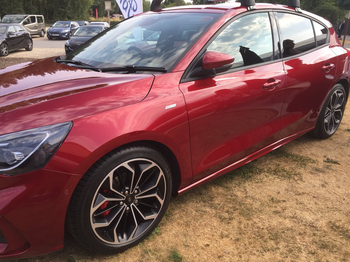 Focus Live #FordLiveUK #FORD #traingday #STlineX #RubyRed #Focus #NewCar