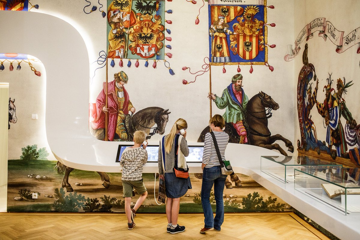 Summer in the city! Bezoek ons museum en blijf nog even hangen in de stad aan een zacht prijsje 🤩 <a href="/VisitMechelen/">Visit Mechelen</a> visit.mechelen.be/zomerse-hoteld…
