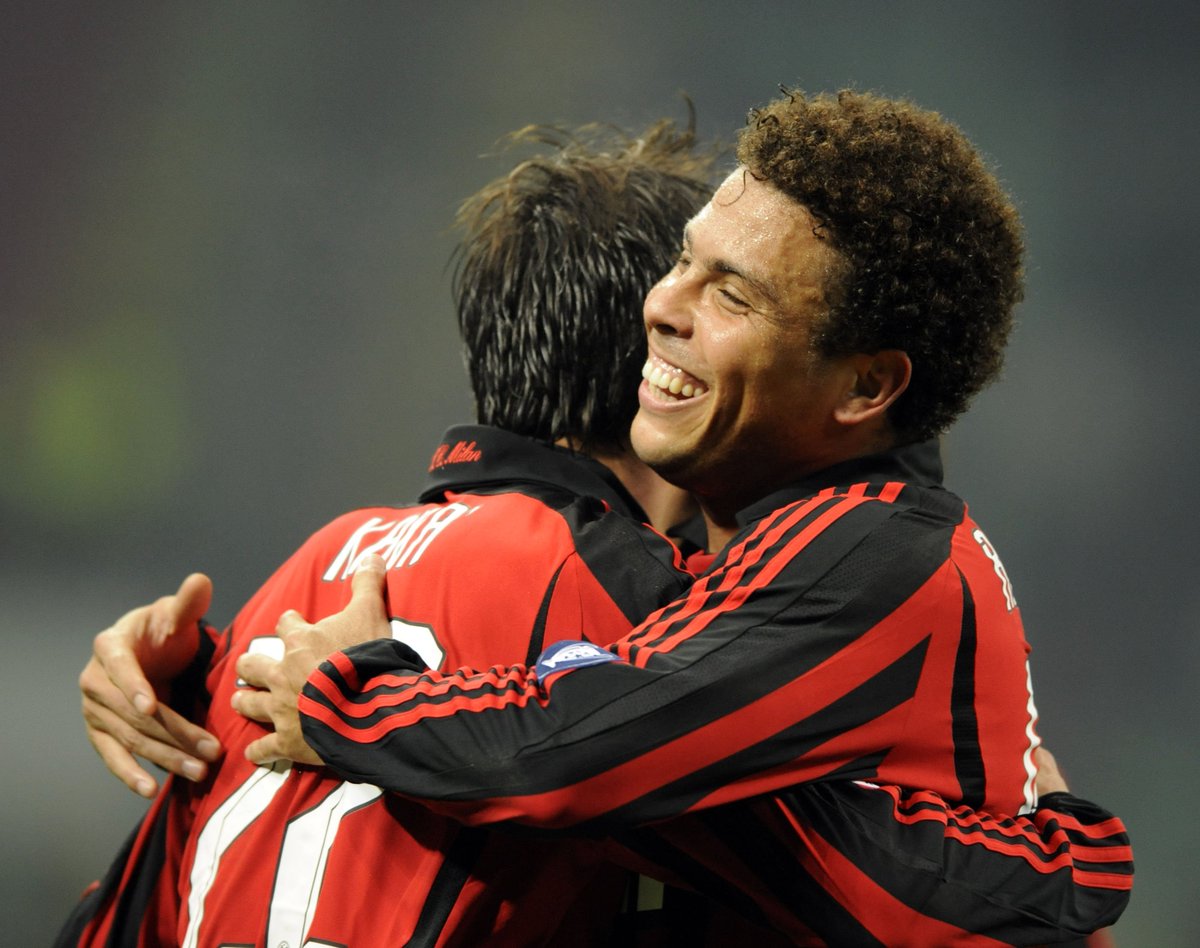 EuropaLeague's tweet image. 🇧🇷 Ronaldo + Kaka ❤️🖤

#UEL #ThrowbackThursday