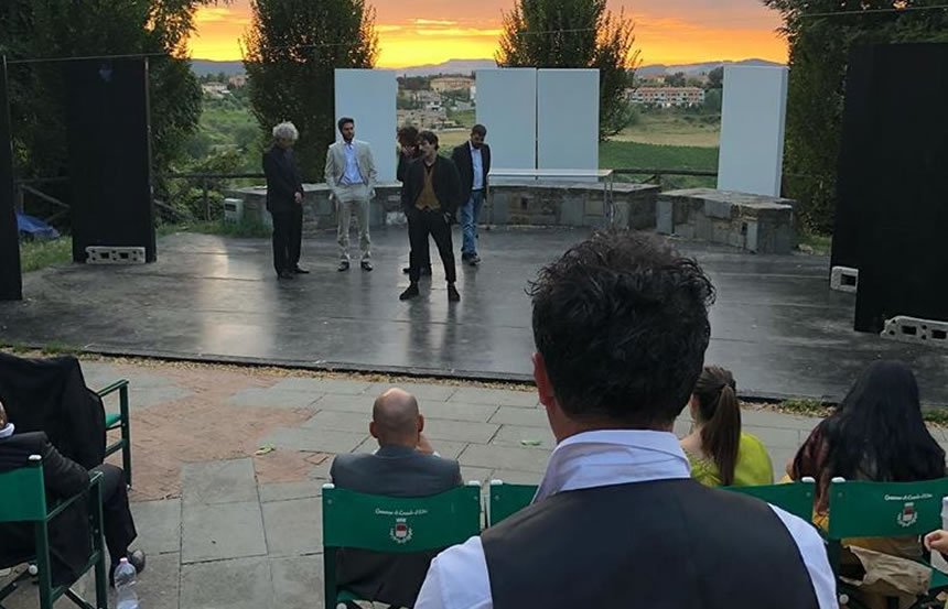 valdelsanet's tweet photo. The Medici Congiura: a #Casole va in scena il nuovo #spettacolo targato #Avatar - https://t.co/N3oT2UjUr3 https://t.co/tCCjdRZ0ij
