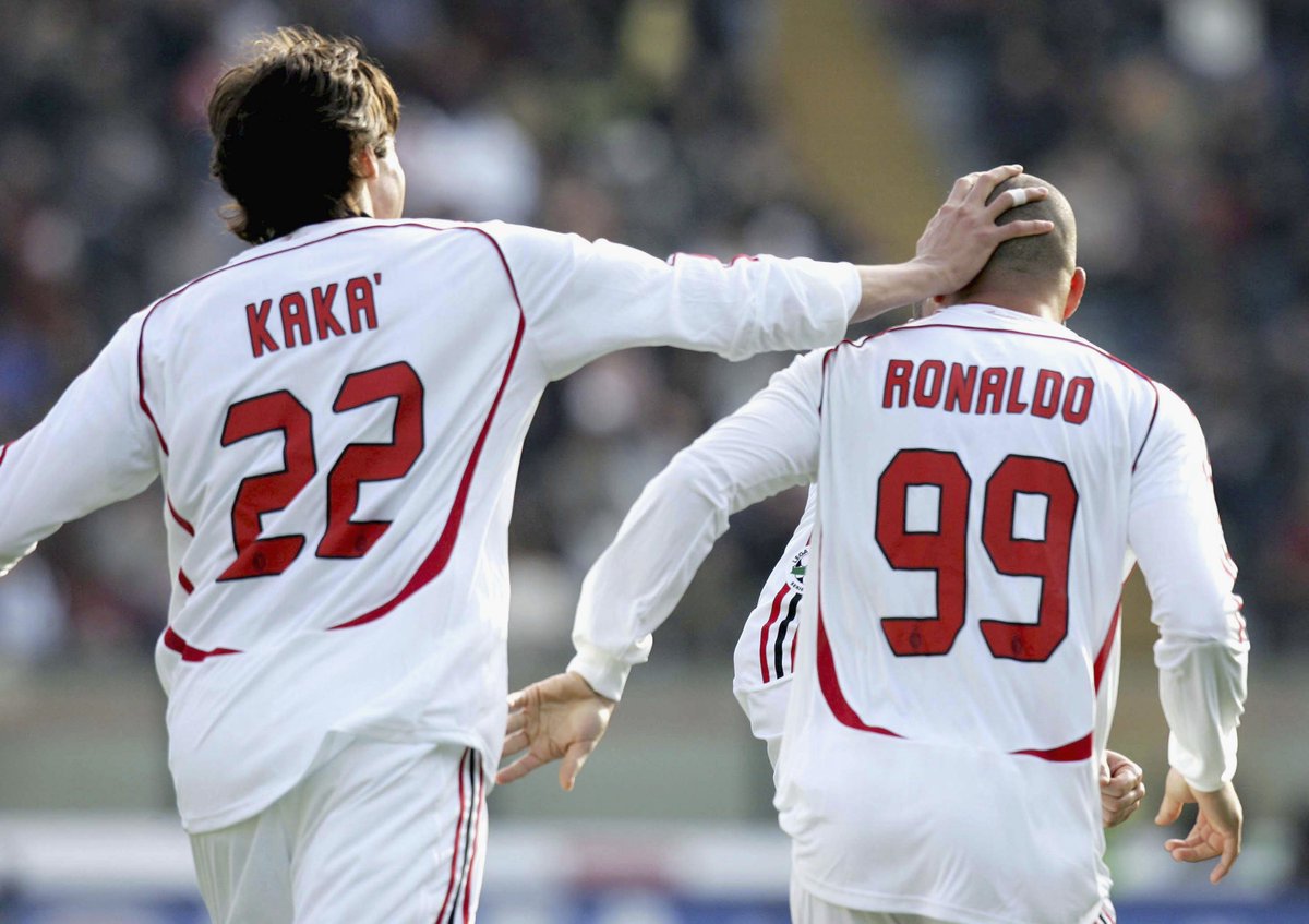 EuropaLeague's tweet image. 🇧🇷 Ronaldo + Kaka ❤️🖤

#UEL #ThrowbackThursday