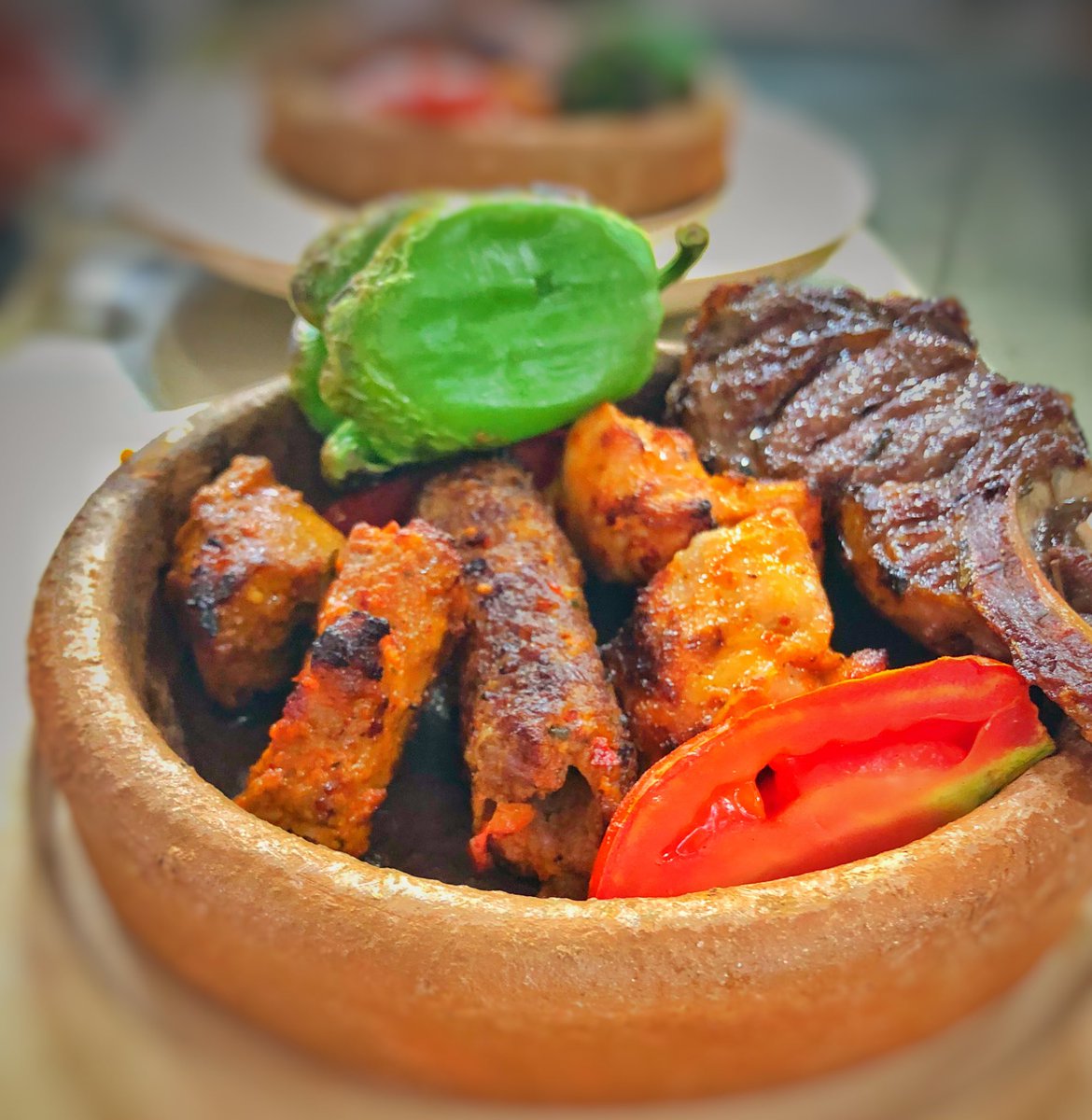 ErikçeMsm pide ve kebap çeşitleriyle hizmetinizde.