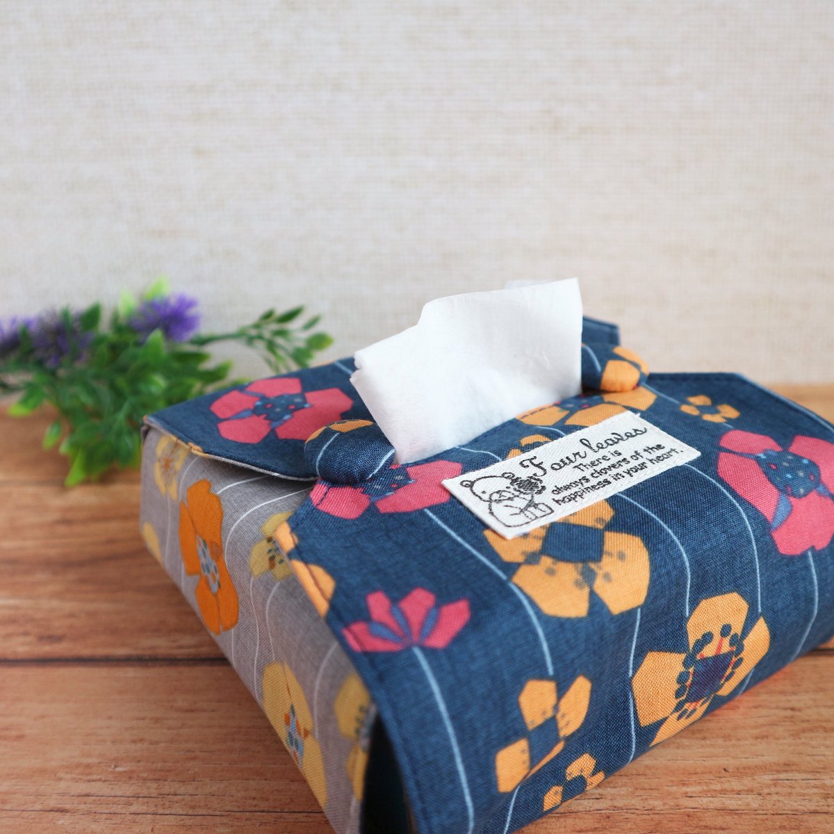 Aloe ハーフサイズのティッシュカバー ティッシュってついつい使いすぎちゃいませんか 半分ならちょっとだけ使いたい時にとても便利でしかもエコ メルカリで新作出品中です Manocohandmade ハンドメイド伯爵作品展 ハーフサイズティッシュ