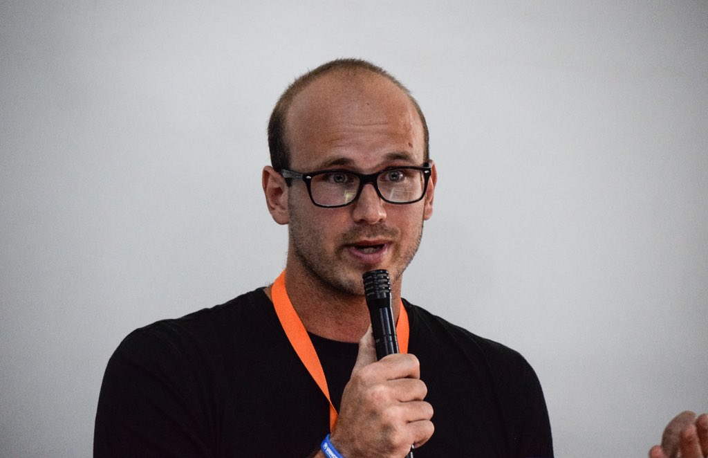 IASFM17's tweet photo. Crossing boundaries, crossing borders: Forced migration and resettlement for queer refugees.

Raoul Wieland spoke about the challenges of the Dublin Regulation and the connection with LGBTQ refugees, an inherently vulnerable population.
#IASFM17 #Refugees #UoM https://t.co/o0AyscrlvC