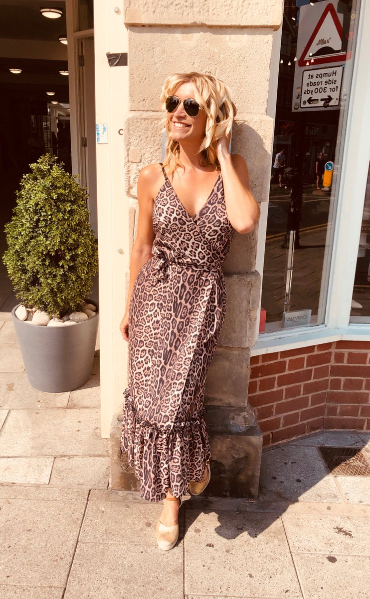 Simply 🖤ing this beautiful subtle light animal print dress by Libby Love available <a href="/justfoxboutique/">Just Fox Boutique</a> / <a href="/JustCheek1/">Just Cheek</a> £65. Ravel espadrilles £70.
You can find JF at Clements Arcade or JC at 23a Broadway. 
#leighonsea #happyleigh #leighbroadway #essex #fashion #dress #shoplocal