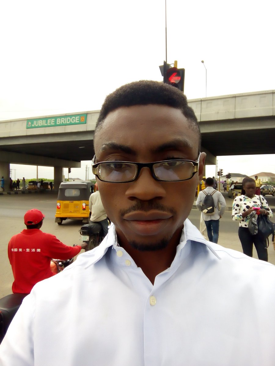 NnamdiRichards's tweet image. I am super excited to be live  at #Googlefornigeria representing @exsuntra. Thanks to @Uduak_Inyang1 @MindThe_GapNG and @DigitalSkillsAF  for the opportunity. #ItCanOnlyGetBetter #MTGNG #GoogleDigitalSkills #DigitizeRivers #DigitizeKogi #C4KAT @PhelitzVille @elijahuwas @DSamdave