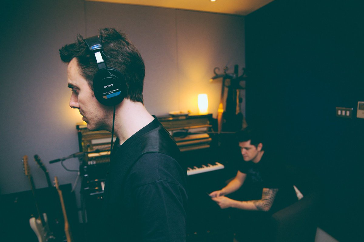 thescript's tweet image. Throwback to giving birth to Freedom Child... Some pictures from the first days in the studio 🙌🏻