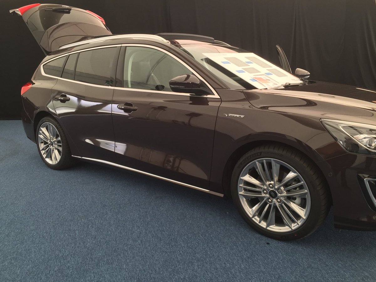 #FordLiveUK #Ford #Focus #Vignale #BrandNew #FocusLive #BnOPlay #ChromeFinish