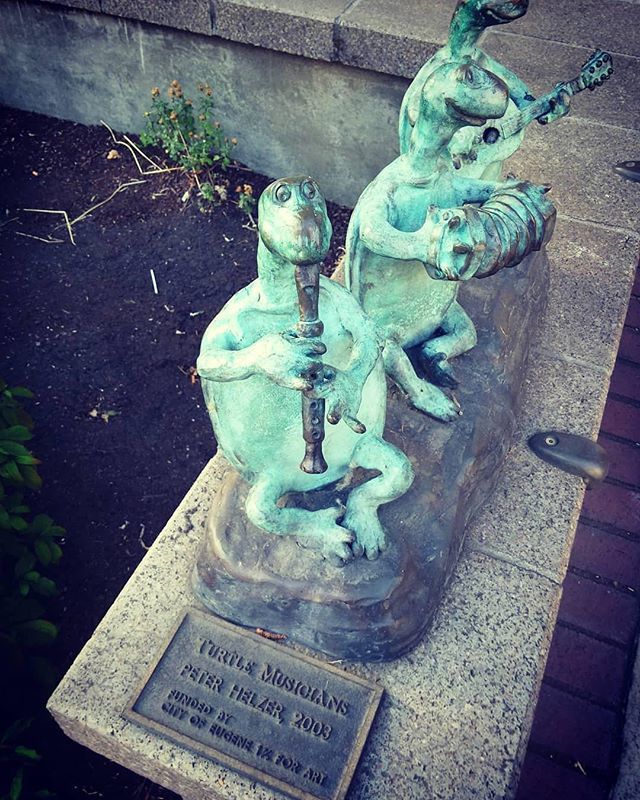littleamiss's tweet photo. Reposting from @intellectual_spice for the sake of the recorder and the concertina: so rarely represented in art! (And with turtles!)
•••
- Finally a one percent I can get behind. #percentforart #publicart #urbanspaces #turtletrio #DowntownMall #Worl… https://t.co/VxVHgtQkCo https://t.co/lhHyZYfTOo