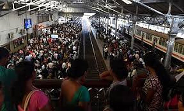 SriLankaTweet's tweet photo. Trade Unions rule the country π±π° ?
Sudden Trains Strike π
Today Teachers' Strike - Called Off β
Railway Strike -July 30 β
Doctors Strike -Aug 3 β
16 days - Postal Strike π
44 days - Non-Academic π
#LKA #SriLanka #Yahapalanaya #StrikeSL #ProtestSL https://t.co/uyC5uDuvqk