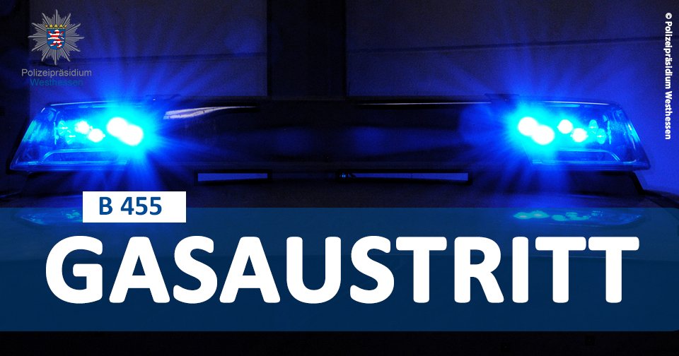 Polizei_WH's tweet photo. ⚠ #Obacht! Wegen eines Gasaustrittes ist aktuell die #B455 zwischen #Rambach und #Naurod voll gesperrt. Unsere Kolleg*innen, die Feuerwehr und Gasversorger sind im Einsatz! ⚠
#Wiesbaden #Gas https://t.co/qyyl9pE947