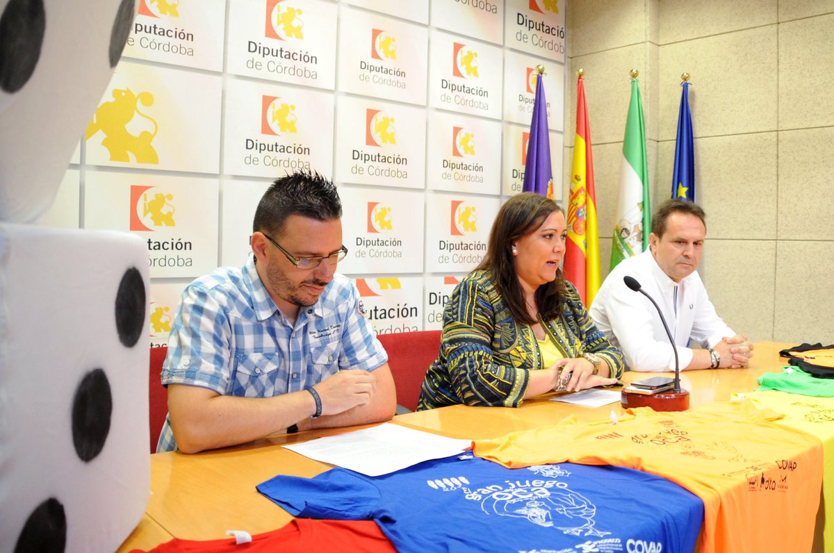 JuegoOca's tweet photo. ¡Esto está en marcha! Y ya que habéis visto el cartel, aquí tenéis unas fotografías de la presentación de la V Edición de El Gran Juego de la Oca hoy en la Diputación de Córdoba. 

Esto significa que... ¡COMIENZA LA CUENTA ATRÁS!

#GranOca2018
#NuncaDejesDeJugar https://t.co/bbqh9S0agA