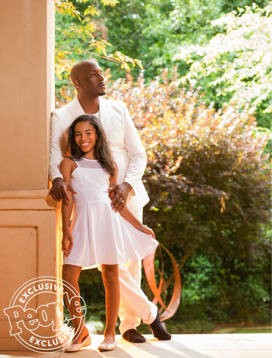 NEW Gibson family photos!
<a href="/Tyrese/">Tyrese Gibson</a> with his stunning wife Samantha and daughter Shayla. 
Baby Soraya due in September