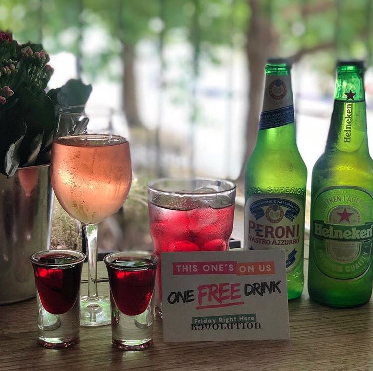There’s still time to book in for a free drink tomorrow! Book between 5pm-9pm for your first round on us! 📞 0161 236 7470
💻 bookings-manchester@revolution-bars.co.uk