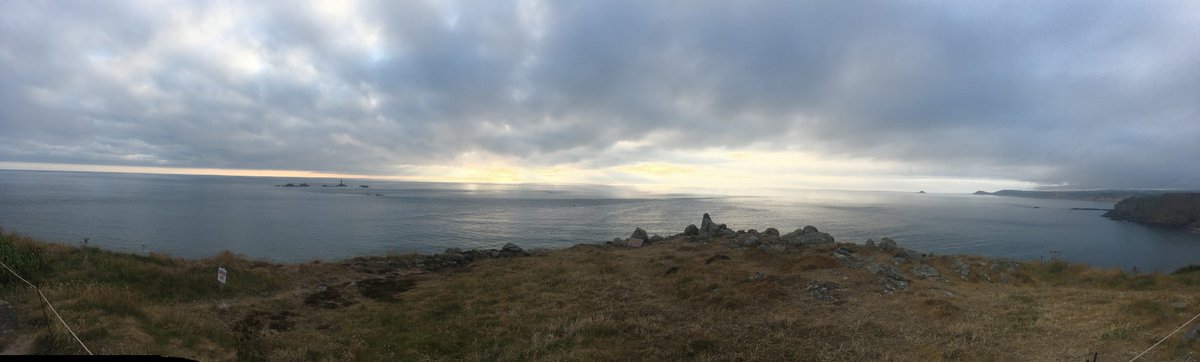 Amy_Hart22's tweet image. A lovely long weekend in #Cornwall and so lucky to have this on our doorstep #LandsEnd #StMichealsMount ... just beautiful :)