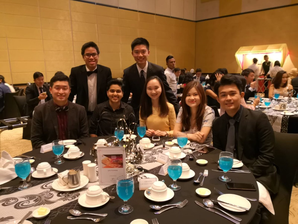 archanavjk's tweet photo. Winning the best Youtube pre roll at the Awards Night is truly humbling. All the struggles, fun times and tiring video taking moments will cherished.
Infi-Kneights for life! 😉
#uldp2018 #youtube #preroll #awardsnight #businesssimulation #discoveryourceodna https://t.co/j6dMvT83Hy
