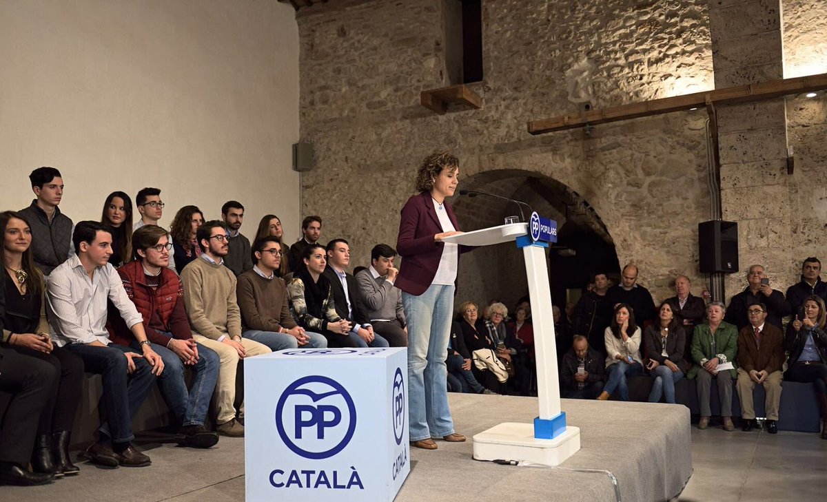 CarlesJimenezM's tweet photo. Enhorabuena @DolorsMM. Nova portaveu del @GPPopular! Convençut que serà una gran portaveu i la millor elecció. Endavant i bona feina. https://t.co/xF0vWuxv57