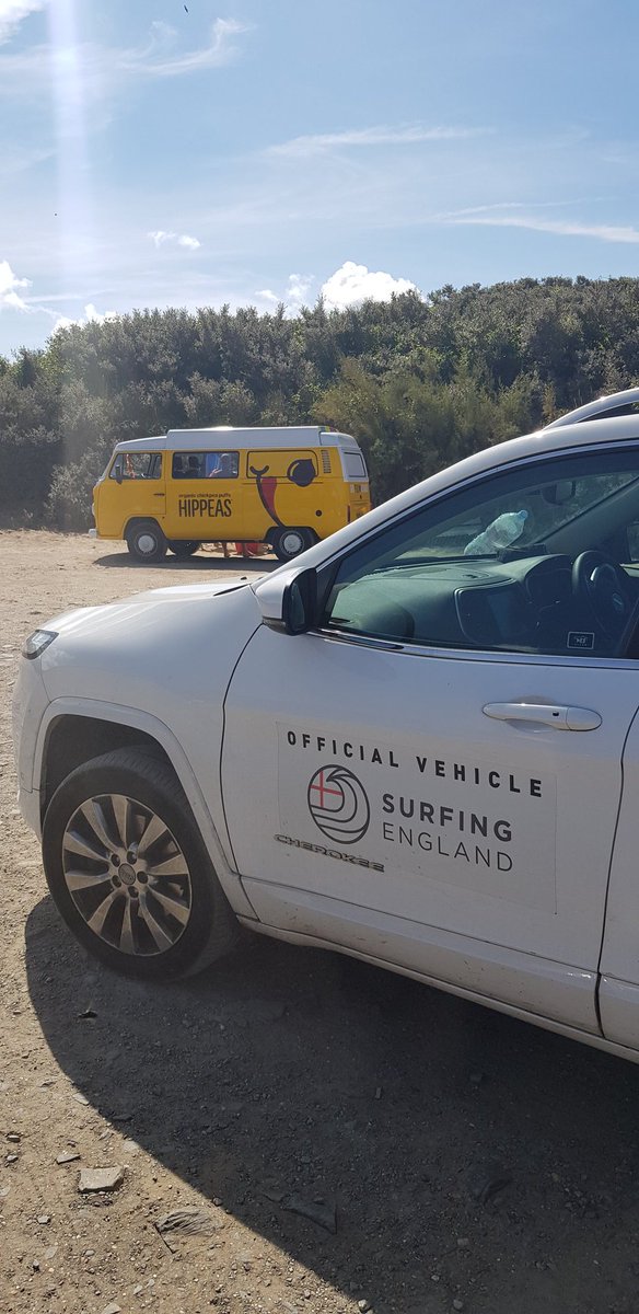 hippeas_snacks's tweet photo. We've had an awesome time down on the South Coast shooting a video with our friends at @SurfingEngland. So stoked for you all to see it! #SummerOfLove #ImAHippea https://t.co/B89YiKPwgy