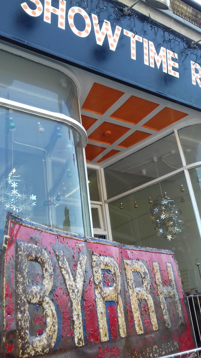 ShowtimeRetro's tweet image. Too early?! #Vintage #French #Byrrh #enamel #sign just in. Marseille  1958. Open. Opp Sea Bathing Hospital 🌞 #Westbrook #Margate #Cliftonville #Thanet #Industrial #retro #midcentury