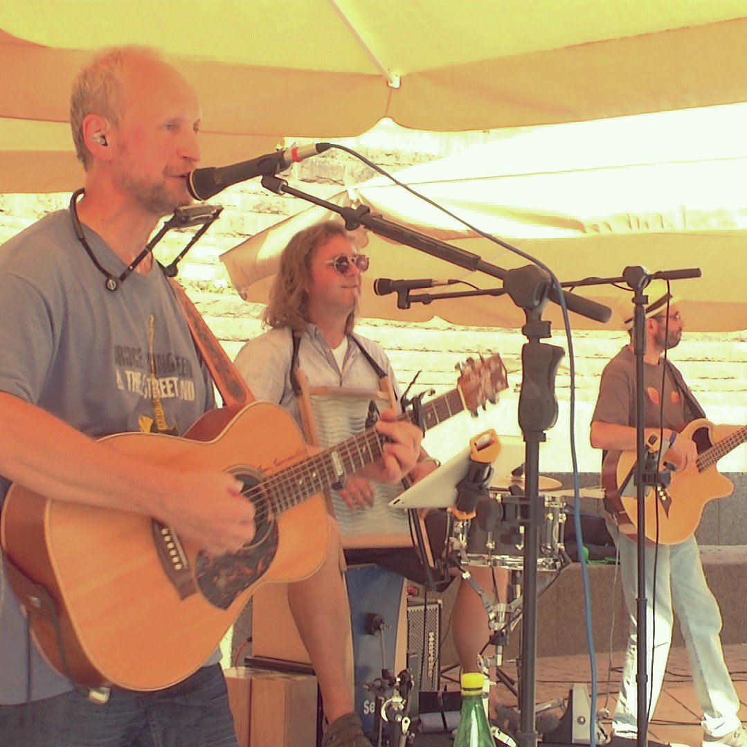 Ce soir c'est le Schloss' en fête organisé par l'Office de tourisme du Pays de Forbach avec le groupe MEP-LIVE, dès 18h30 sur TV8 Moselle-Est !
#TV8ME #TV8MoselleEst #MoselleEst #Forbach #Schlossberg #info