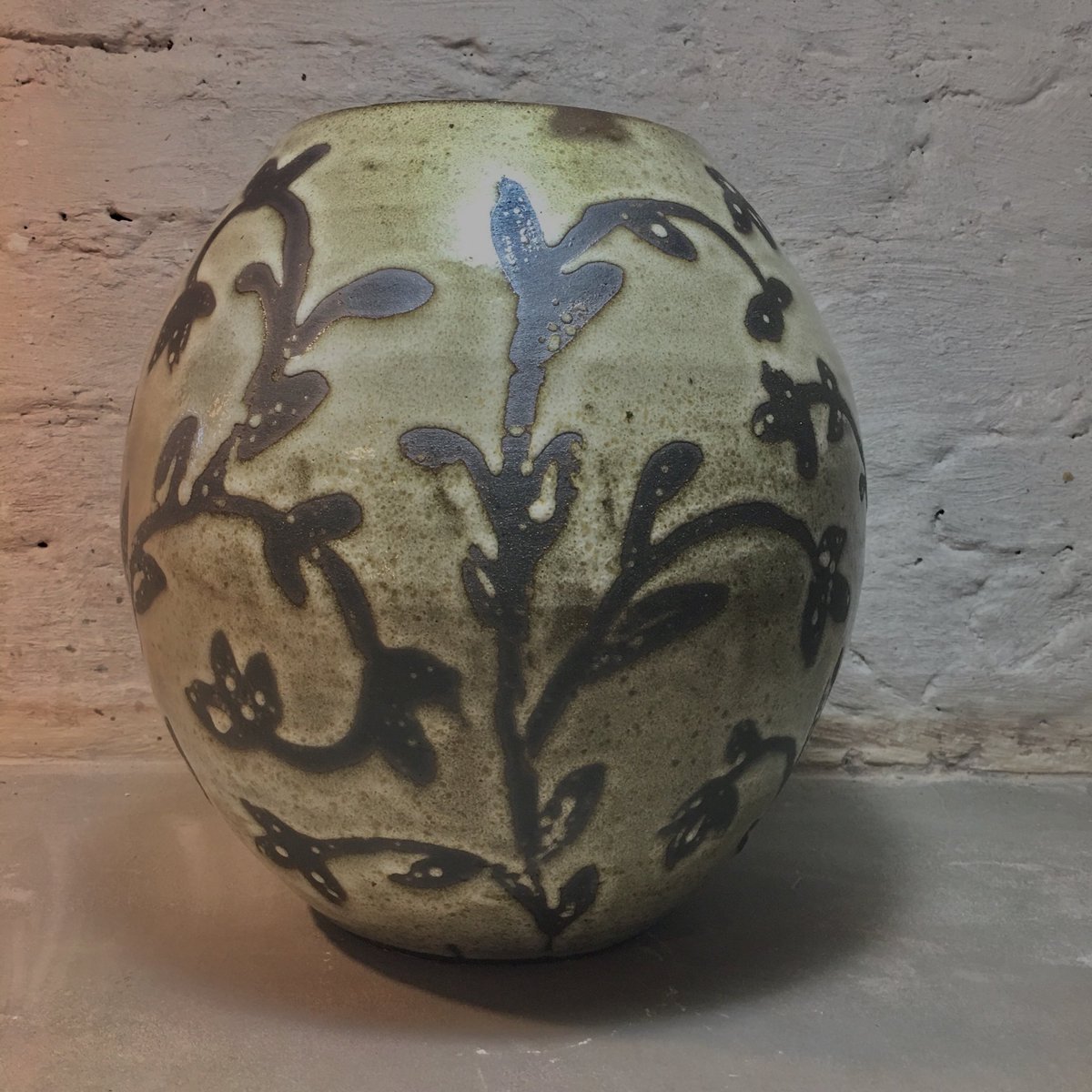 Large stoneware vase with #waxresistglazing #blackclay #rikaherbst #stonewareceramics #makersmovement #potter #potterylove #ceramilicious #contemporaryceramics #southafricanceramics #pottery #potterylove #ceramicart #ceramics