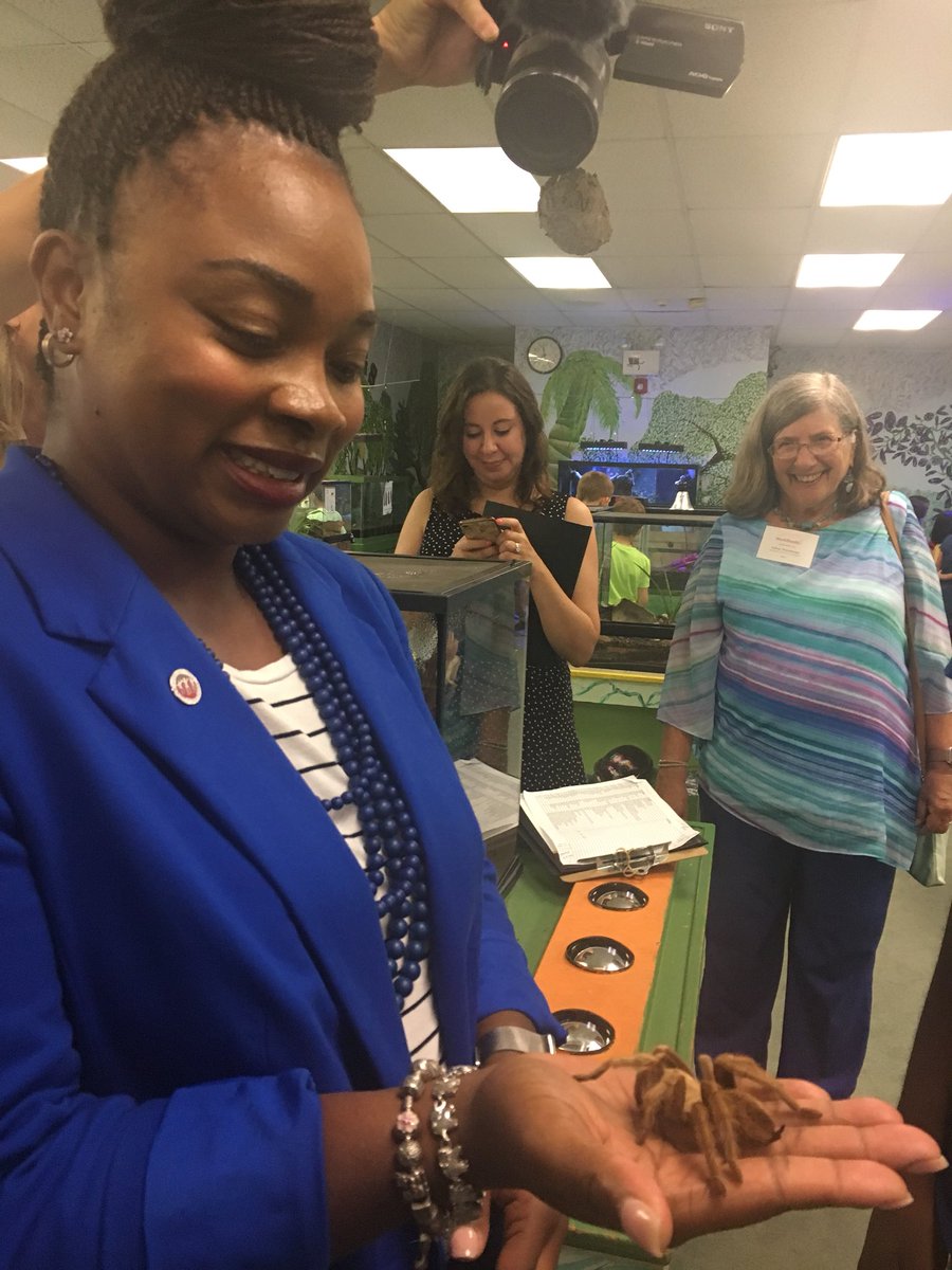 PYNinc's tweet photo. We had so much fun at @philainsects where WorkReady interns trained as animal caretakers and @chekemma made a new friend 🕷 #CelebrateWR #PASummerIntern https://t.co/spUj8Hv6n0