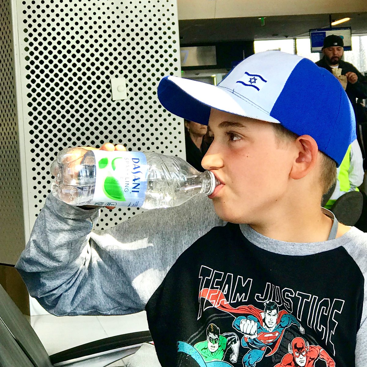 NODROGLS's tweet photo. He’s like an ad for @dasaniwater #lovethiskid #mybabyisback https://t.co/tdH0wAEK7k