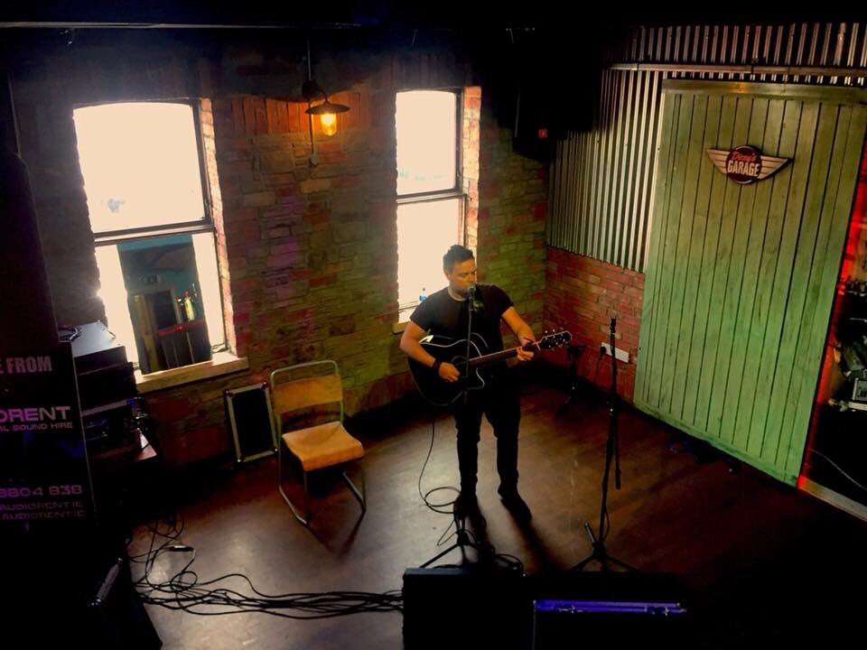 Tonight there's a very special free gig on in the bar, witness the award-winning <a href="/CashReturnsShow/">Cash Returns</a> for free in Diceys tonight at the work next day friendly time of 9pm (Doors 8pm)