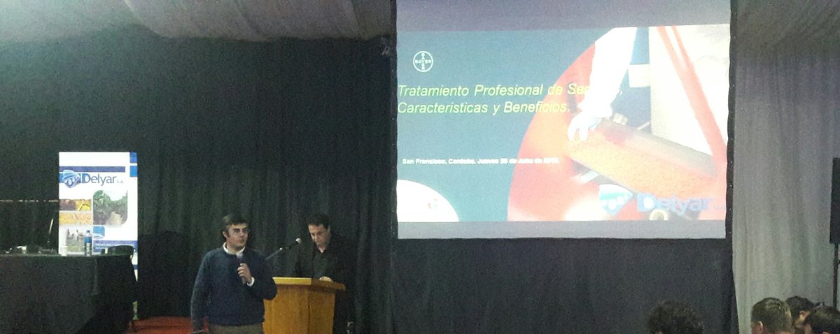 David3Felipe's tweet photo. Presentación de #LisandroMartino @BayerAgroArg en el 4to Congreso de Soja y Maíz de Delyar. Propuesta de valor de #SeedGrowth #Sunato https://t.co/ta4yKW2xUL