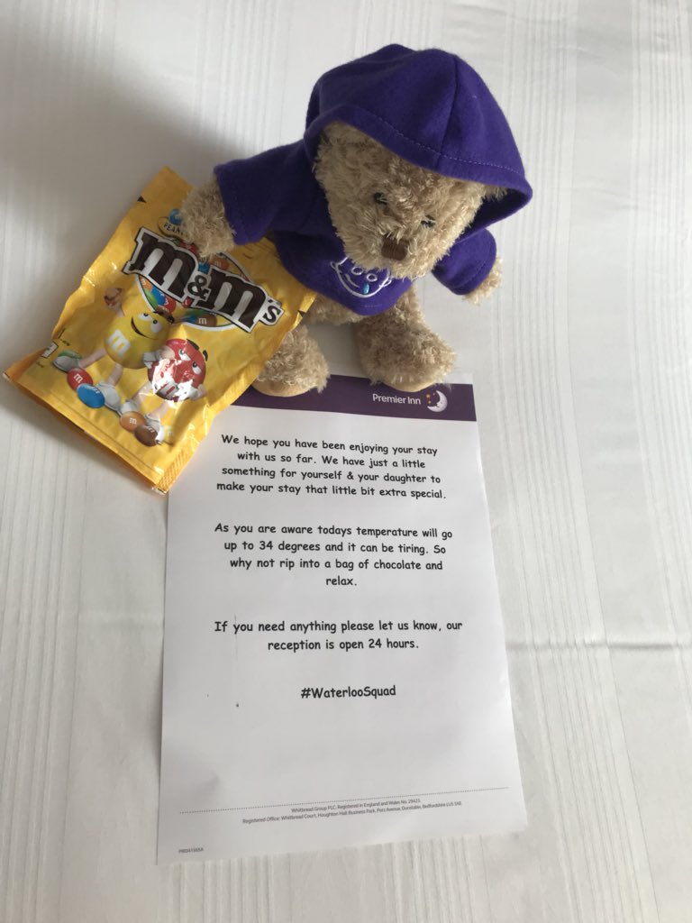 Just A Little Something Waiting For Our Guest When They Come Back From A Hot Tiring Day. Can Never Say No To <a href="/MrBernardBear/">Bernard ʕ´•ᴥ•`ʔ</a> &amp; Some Chocolates😋

#WaterlooSquad 

<a href="/SDEBDD/">simon ewins</a> <a href="/LauraEvans81/">Laura EvansWrobleski</a> @J_K_H_A_N <a href="/lucymurphyxx/">.</a> <a href="/IndreMast/">Indre Mastauskaite</a> <a href="/AliShahin04/">Not Using Anymore</a> @LCS_PremierInn <a href="/placemadebyyou/">A Place Made By You</a> <a href="/GreatOrmondSt/">Great Ormond Street Hospital for Children</a>