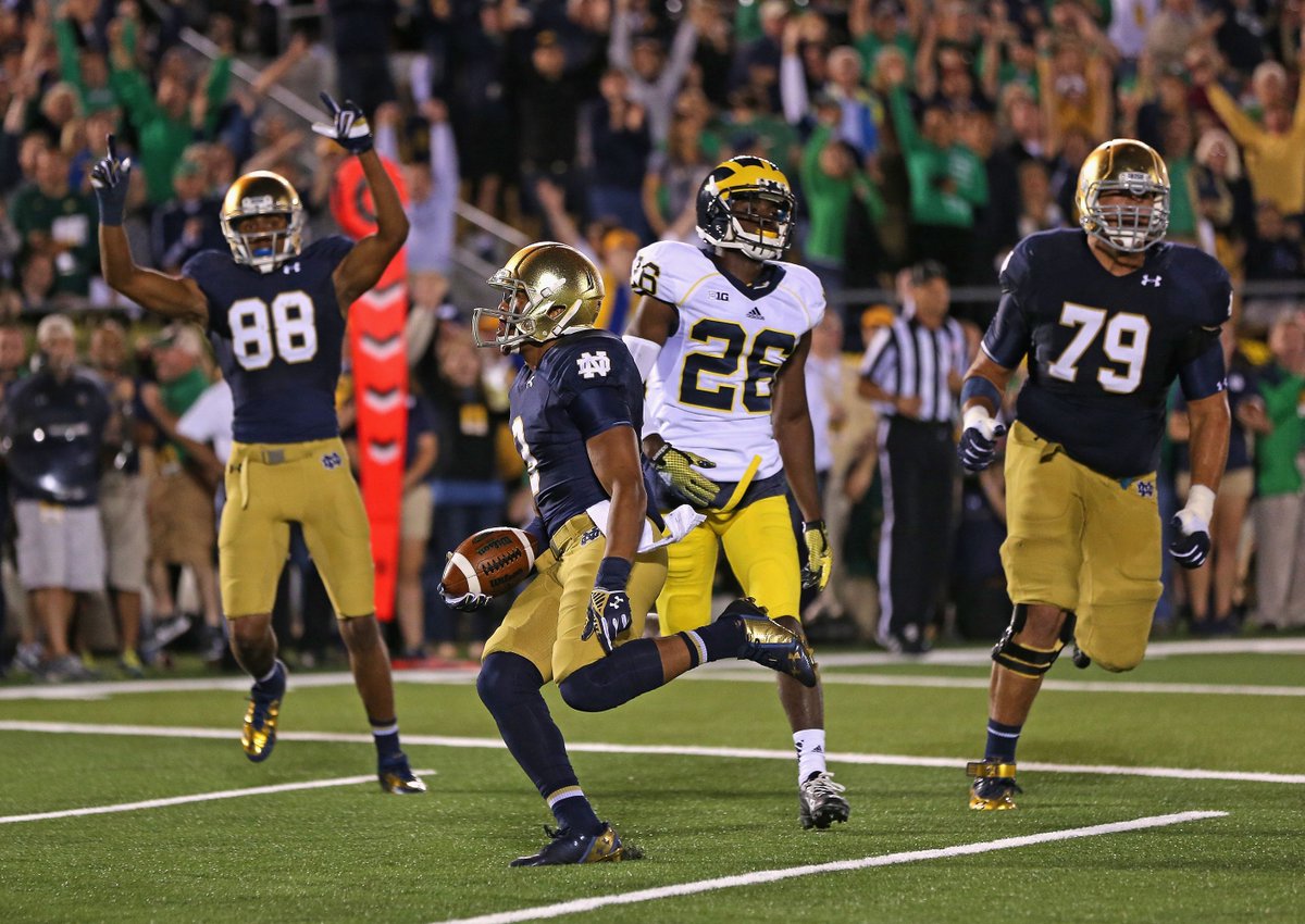mattygOFD's tweet photo. Notre Dame-Michigan: The 37 Best Moments #37toZERO #therealscore #somanysmiles https://t.co/lycffIJwrA https://t.co/AUKBaefvvh