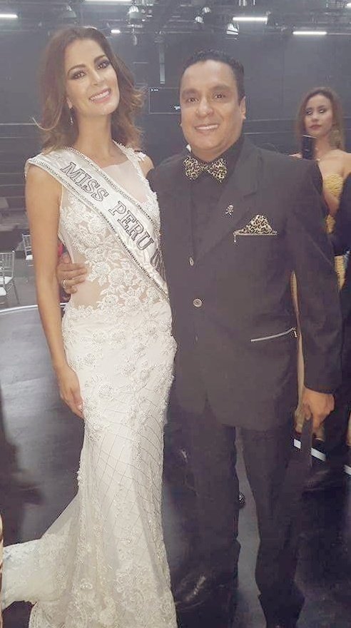 TitoCaceresC's tweet photo. Feliz cumpleaños #QueridaAmiga #LauraSpoya siempre serás mi reina... Fuiste primero #MissGaming #ProduccionTitoCaceres antes de ser #MissPeruUniverso te mando un gran abrazo y que sigan tus éxitos 👍😀💋💓 @lauraspoya https://t.co/8csMpt5pR8