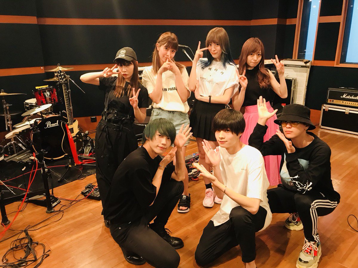 staffsaisai's tweet photo. 2018年8月5日（日）三浦海岸の音霊@OTODAMA_OTODAMA でサイサイとキスハグ @XOX_TOKYO が２マンライブ！
暑い夏をさらにアツくする！キスハグの話題の新曲「上海ハニー」でサイサイと奇跡のコラボ！ここでしか見ることのできない必見のライブ！今すぐチケットをGET！
https://t.co/jskzKLYq3n https://t.co/WfPXxxRe0t