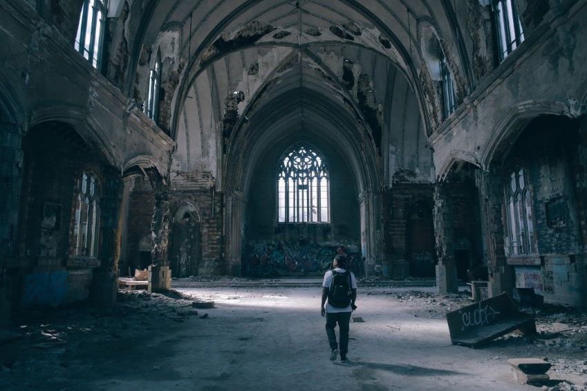 Whilst venue hunting we occasionally come across spaces that seriously pique our imagination.  I mean, how incredible would this space be for an artist like Isaac Gracie or London Grammar?!  

#Trespass #Immersive #Intimate #Unusual #LiveMusic #Experiences