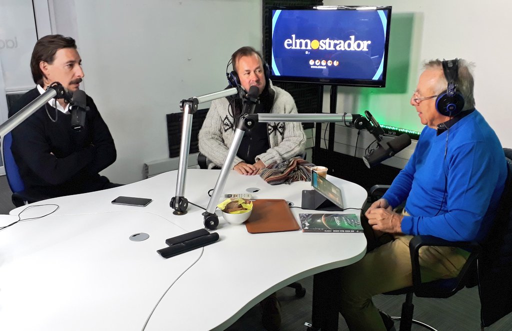 "Si en Estados Unidos se hubiera acuchillado gente en una marcha pacífica, sería noticia mundial",  <a href="/HernanLeightonF/">Hernán Leighton</a>, de <a href="/elmostrador/">El Mostrador</a>, en #CombinaciónClave  
92.9FM🎙 
🌐radiolaclave.cl