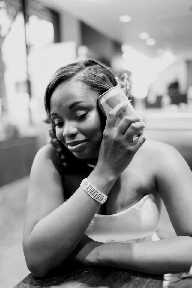 DFW_WED's tweet photo. All you need is a Coke and a smile 😃

Let’s start planning.... 

#Brides #blackandwhitephotos #weddingplanning #tbtwedding #weddings #Dallas #weddingplanner #coke #WED https://t.co/fV05lMM4aA