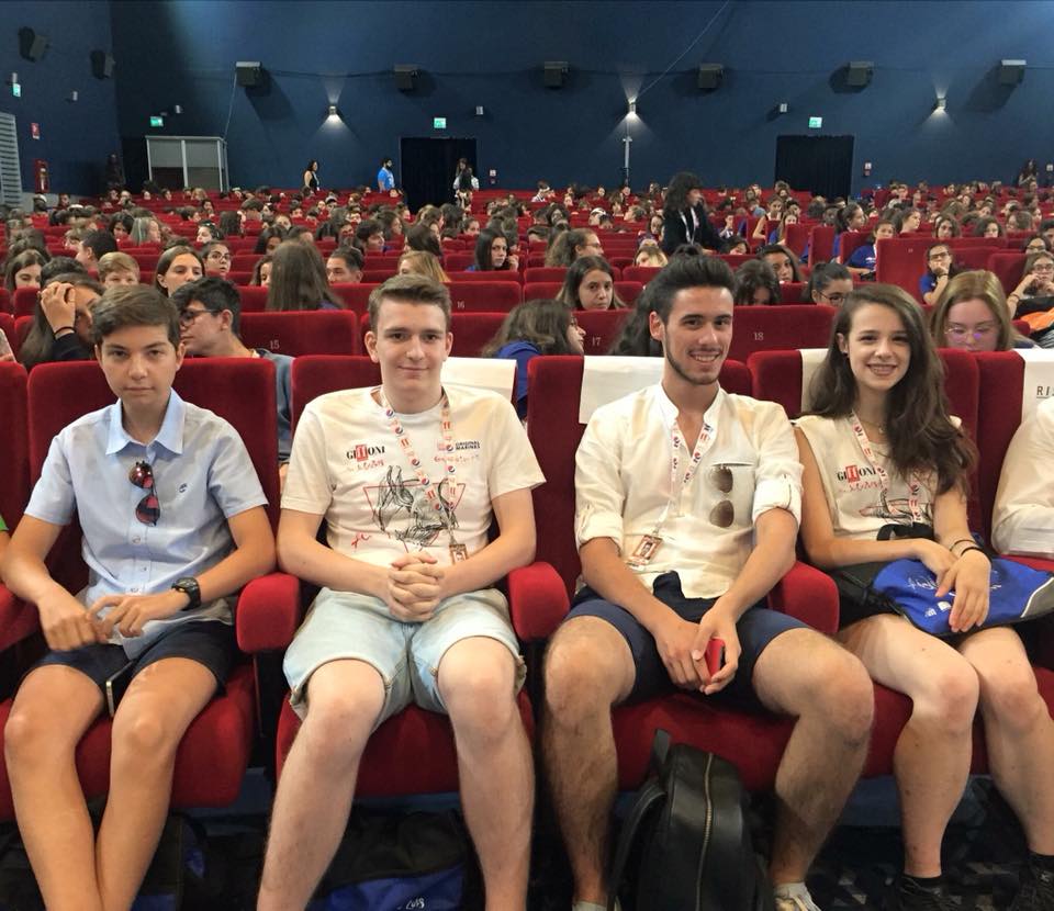 FondCariplo's tweet photo. Masterclass Green al #Giffoni2018:  è stato presentato il progetto #GreenJobs #conFondazioneCariplo @jaItalia @InVentoLab mentre i ragazzi delle aree interne del programma #AttivAree hanno presentato alla giuria del #Giffoni2018 i corti realizzati sul progetto. https://t.co/ViyxwkDfcI
