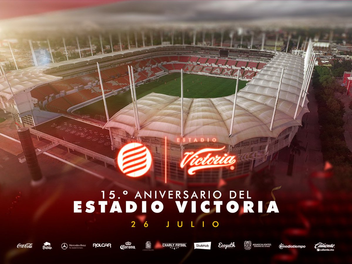 ClubNecaxa's tweet photo. ¡A cantarle las mañanitas! 🎂 Hoy conmemoramos el 15 aniversario de nuestra casa, el Estadio Victoria. ¿Cuál es su mejor recuerdo en él, Rayos? ⚡ https://t.co/Fza03ZIbM8