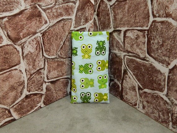 AlsCraftyCorner's tweet photo. frog toad, frog lover gift, Frog fabric, frog #accessories #eyewear @EtsyMktgTool https://t.co/HPaT2v8UVh #frogtoad #froglovergift https://t.co/iZRUOg1myx