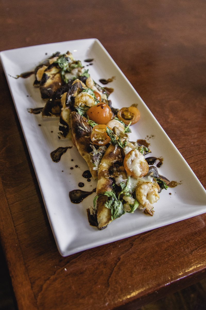 FishbonesBar's tweet image. Soak up the sun on the patio with our lunch feature: Cajun shrimp flatbread. $15