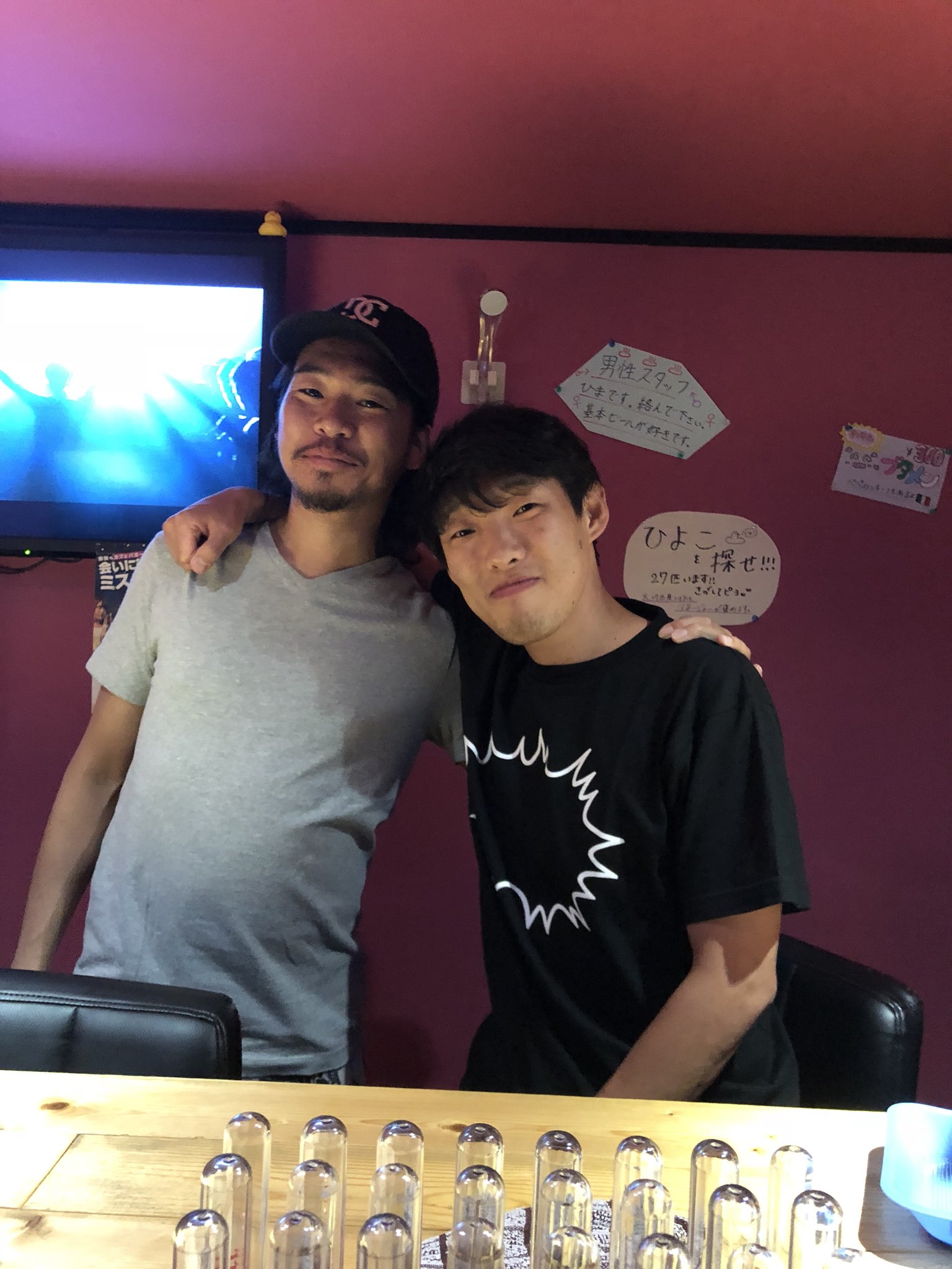 稲垣 歩駿 على تويتر お久しぶりです カンヌ監督 松江さんがお店に来てくれました 思い出話に花が咲きました 稲垣 歩駿 على تويتر お久しぶりです カンヌ監督 松江さんがお店に来てくれました 思い出話に花が咲きました